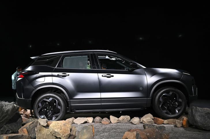 Tata Harrier EV Stealth side studio